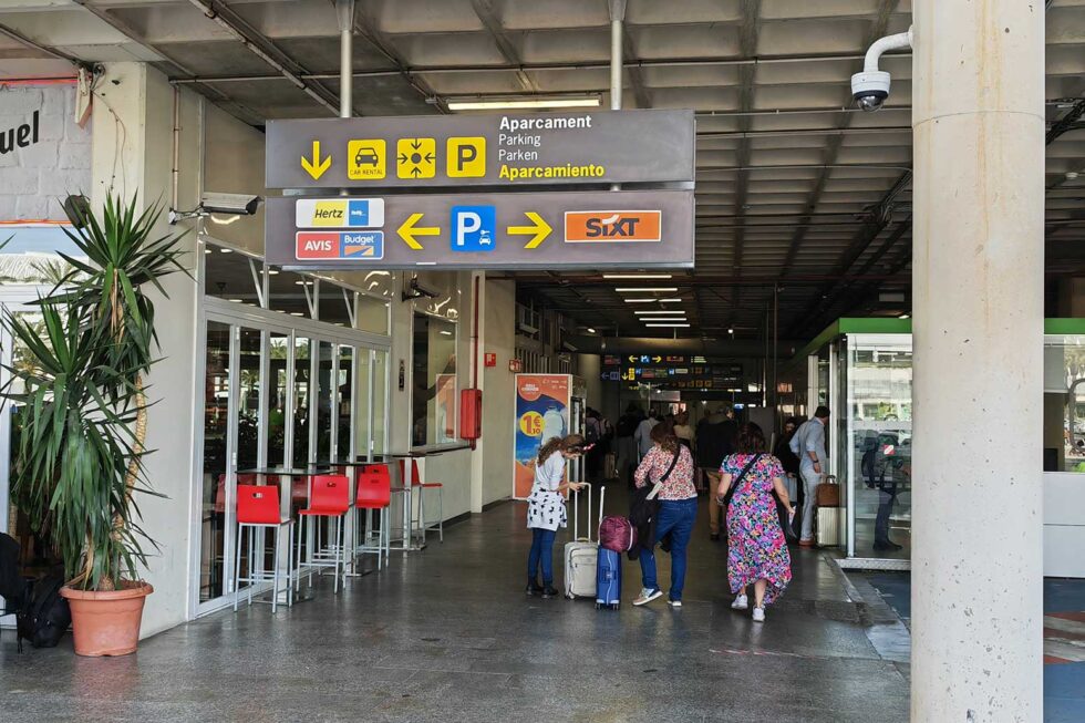 Parken & Fliegen & Mietwagen Flughafen Palma Fotos mallorca-entdecker.de